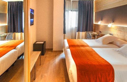 La Coruna Hotel | Hotel Avenida