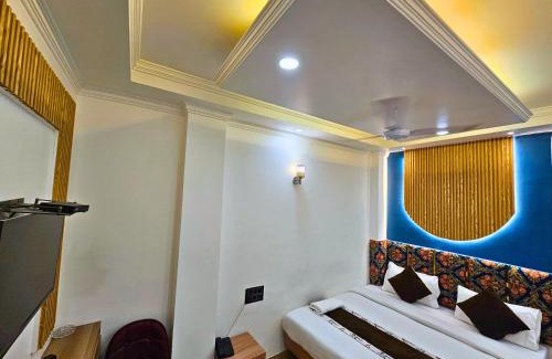 Sadar Bazaar Hotel | Hotel Bala Ji International Pure Veg