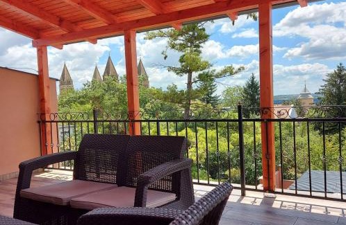 Pecs Hotel | Hotel Barbakán