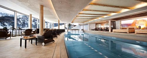 Hintertux Hotel | Hotel Berghof Crystal Spa & Sports