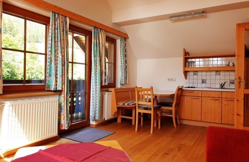 Goeriach Bed & Breakfast | Hotel Bergkrystal - Gasthof Lacknerhof