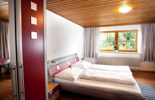 Goeriach Bed & Breakfast | Hotel Bergkrystal - Gasthof Lacknerhof