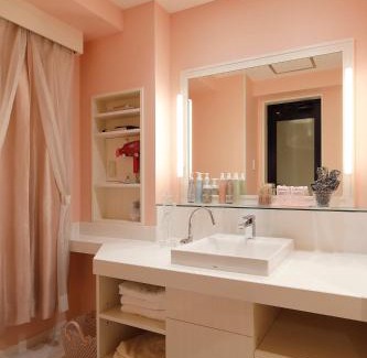 Kita Ward Hotel | HOTEL Birthday 楠店