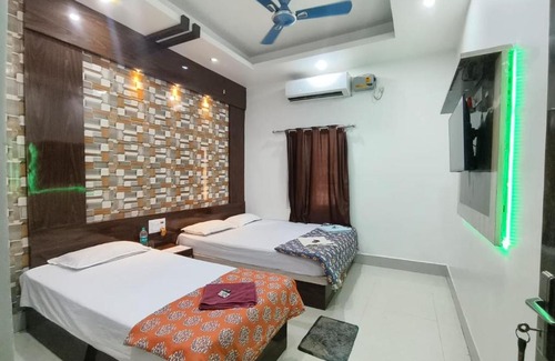 Puri Hotel | Hotel Bobby house 450m from beach & 1 km from temple