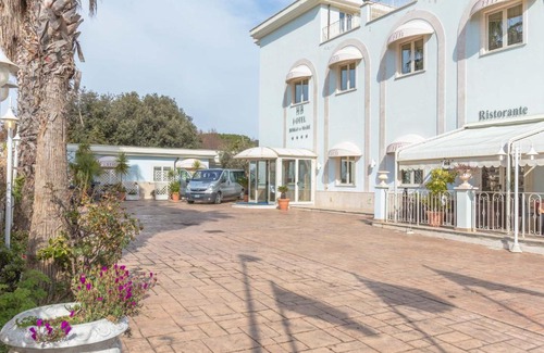 Civitavecchia Hotel | Hotel Borgo Del Mare