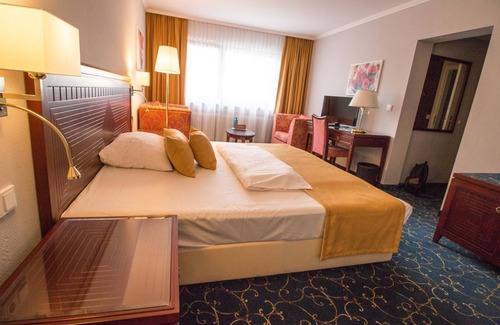 Steinheim Hotel | Hotel Brunnenhof