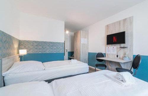 Berenbostel Hotel | Hotel Café Galerie I Hannover-Garbsen I Free Parking