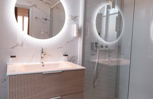Ay Hotel | Hotel Castel Jeanson