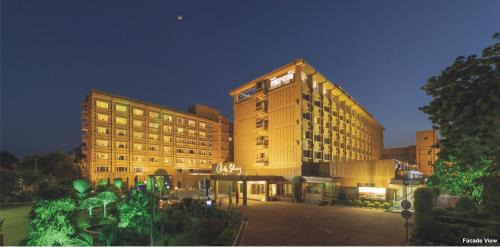 Agra Hotel | Hotel Clarks Shiraz