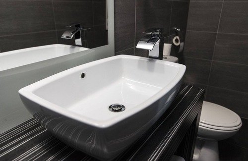 Velika Gorica Hotel | Hotel Cool Zagreb Airport