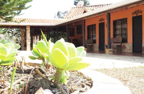 Los Santos Hotel | Hotel Cristo Rey Campestre