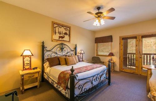 Zion National Park South Entrance Hotel | Hotel De Novo Springdale, Tapestry Collection by Hilton