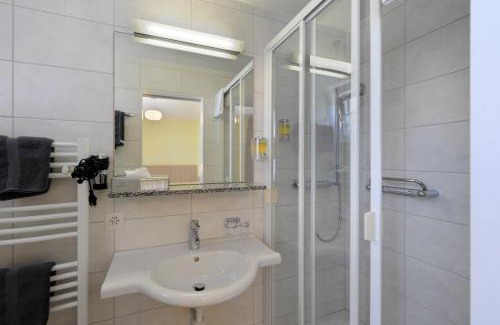 Central Interlaken Hotel | Hotel Derby Interlaken - self check-in