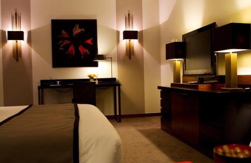 Oliveira De Azemeis Hotel | Hotel Dighton