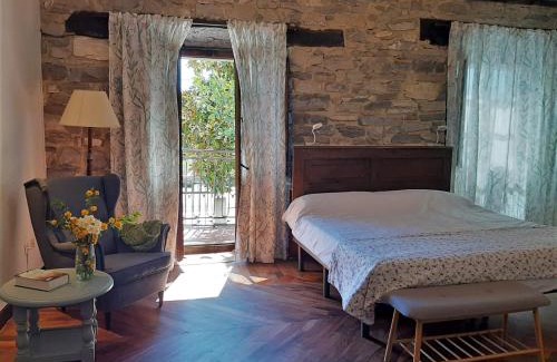 Izarra Hotel | Hotel Doña Lola