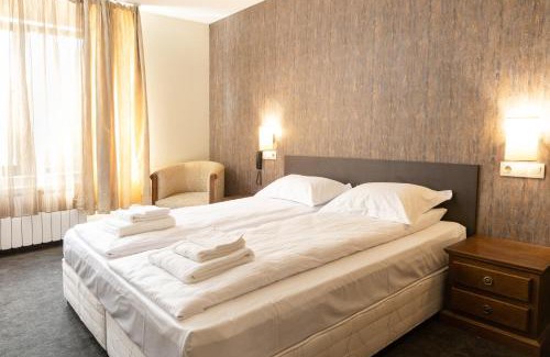g.k. Trakia Hotel | Hotel Domenic FREE PARKING