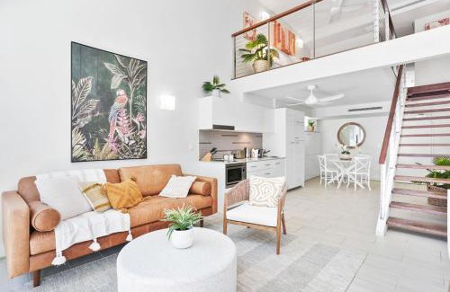 Palm Cove Apartment | Hotel Drift 3205 Beachfront Accomodation