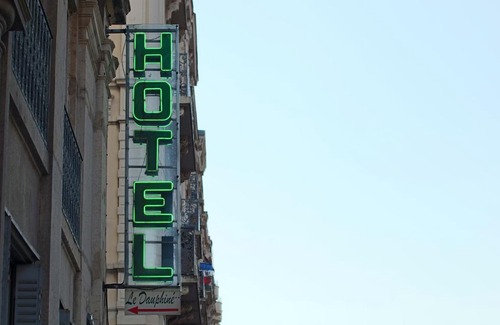 Carnot - Gailleton Hotel | Hotel Du Dauphiné
