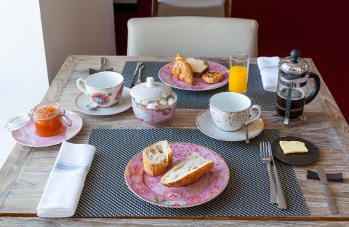 Locquirec Hotel | Hotel du port