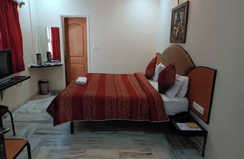 Rajkot Hotel | Hotel Dwarika Inn