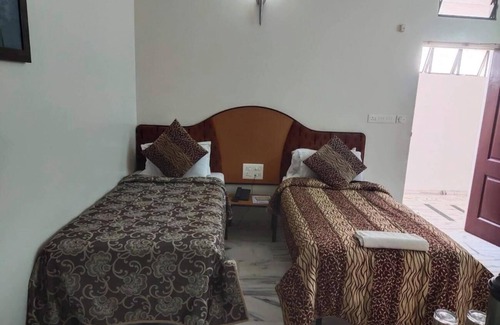 Rajkot Hotel | Hotel Dwarika Inn