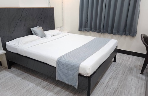 Pune Hotel | Hotel Ellora Park