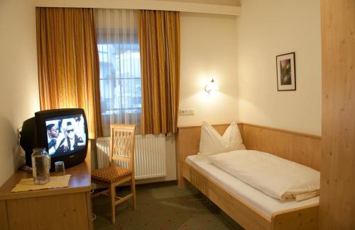 Vorderlanersbach Hotel | Hotel Garni Forelle