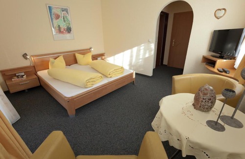 Oetztal-Bahnhof Bed & Breakfast | Hotel Garni Gletschertor