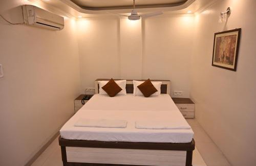 Malda Hotel | HOTEL GITANJALI