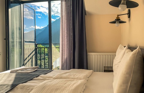Stepantsminda Hotel | Hotel Gold Kazbegi