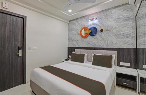 Vrindavan House | Hotel Golden Gate - Boutique Property in central vrindavan