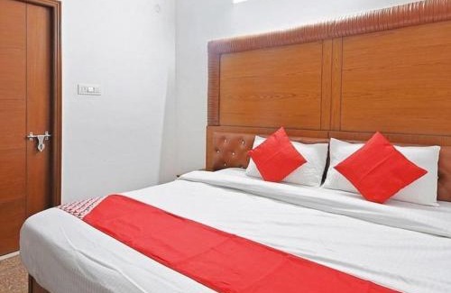 PECHS House | Hotel Grand Heaven