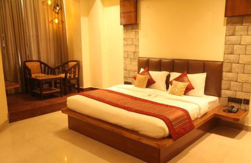 Lansdowne Hotel | Hotel Grand Kailash,Kotdwara