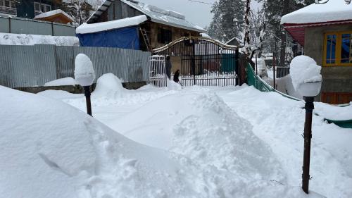 Pahalgam Hotel | Hotel Grand One