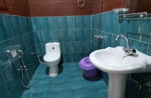 Khyber Pakhtunkhwa Hotel | Hotel Green Hills Thall Kumrat