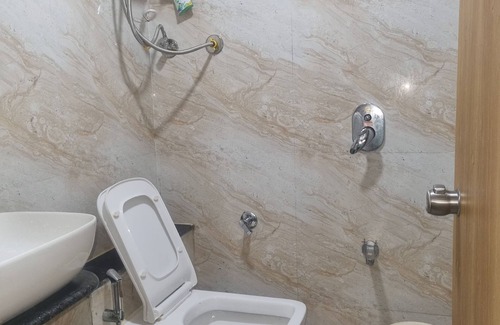 Ahmedabad Hotel | HOTEL GREEN TREE