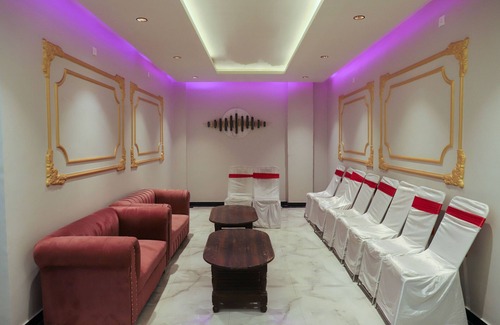 Chandauli Hotel | HOTEL GULMOHAR PLAZA BY AUROVILLE ENT