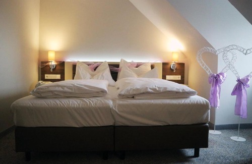 Moehnesee Hotel | Hotel Haus Delecke