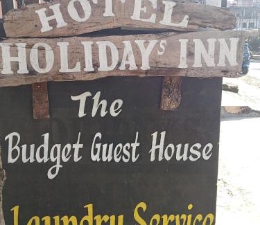 Chitwan District Hotel | Hotel Holidays Inn - A Family Running Guest House