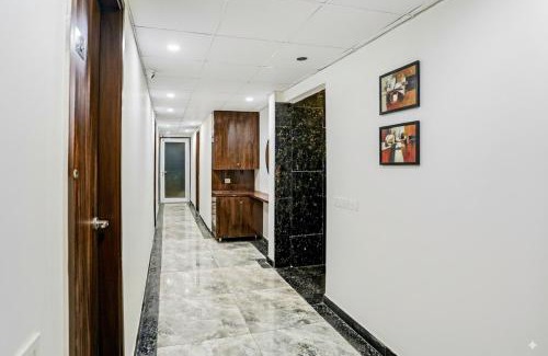 Anand Vihar Hotel | Hotel HomeAste 001 Near Yashobhoomi Convention Center