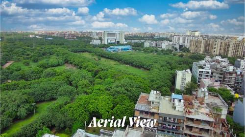 Anand Vihar Hotel | Hotel HomeAste 001 Near Yashobhoomi Convention Center
