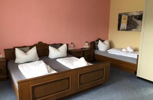 Ovenhausen Hotel | Hotel Hoxter Am Jakobsweg