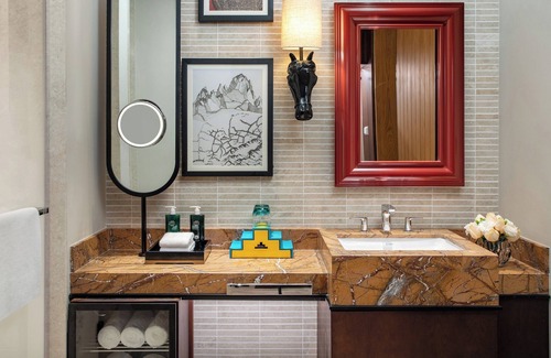 Shangri-La Hotel | Hotel Indigo Diqing Moonlight City by IHG