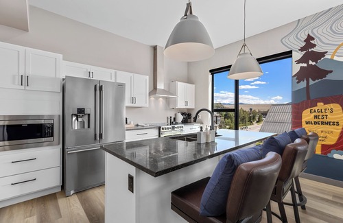 Silverthorne Hotel | Hotel Indigo Silverthorne by IHG
