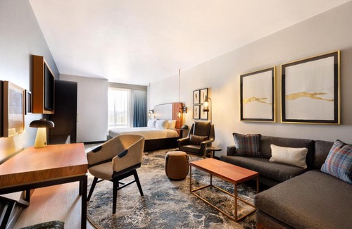 Silverthorne Hotel | Hotel Indigo - Silverthorne by IHG