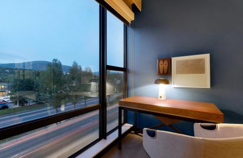 Silverthorne Hotel | Hotel Indigo - Silverthorne by IHG