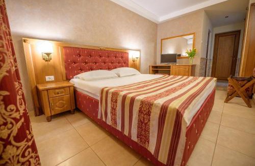 Jupiter Hotel | Hotel Iris-Mimoza