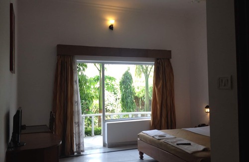 Khajuraho Hotel | Hotel Isabel Palace