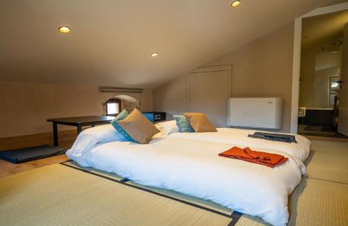 Lladurs Hotel | Hotel japonès Puigpinós