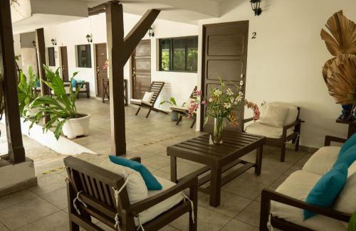 Suchitoto Hotel | Hotel Jardin De Las Marias
